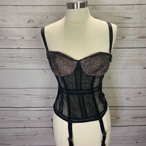NWT Victoria’s Secret bustier lace black pink